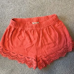 ☀️peach/orange lace rimmed shorts!!!🍑